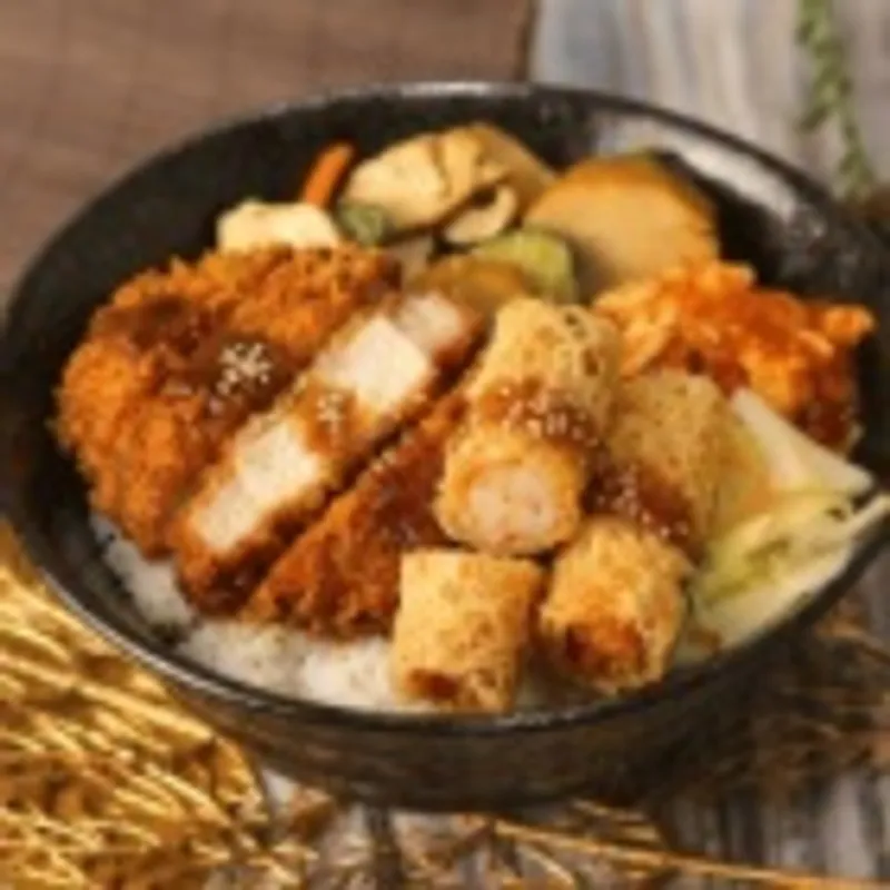 西湖雞腿王 - 遠雄 日式厚豬排+蝦卷