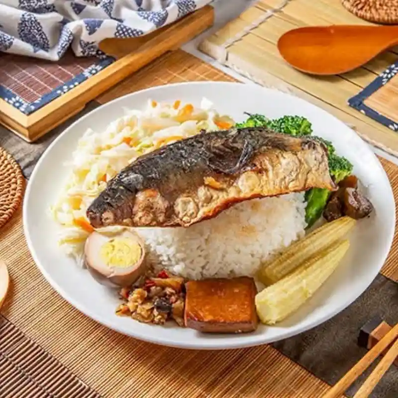 鐵路便當 南港站 鐵路-鯖魚飯