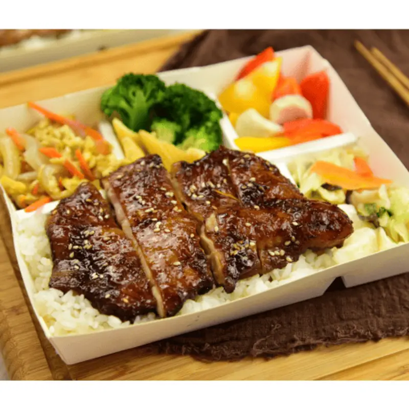 東萊便當 火烤雞腿飯