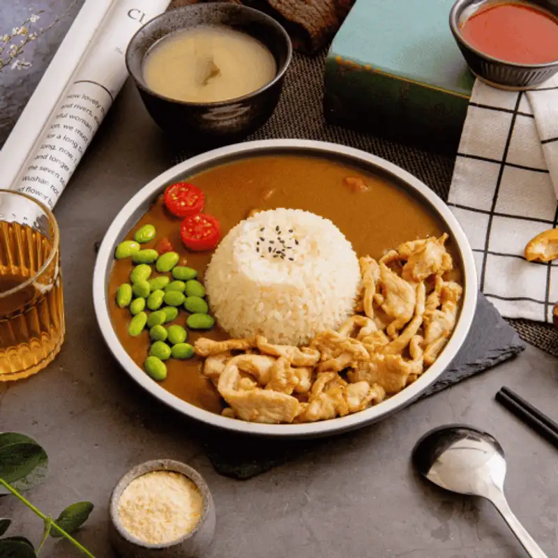 雙醬咖哩巨蛋店 日式熟成咖哩｜鮮嫩雞肉