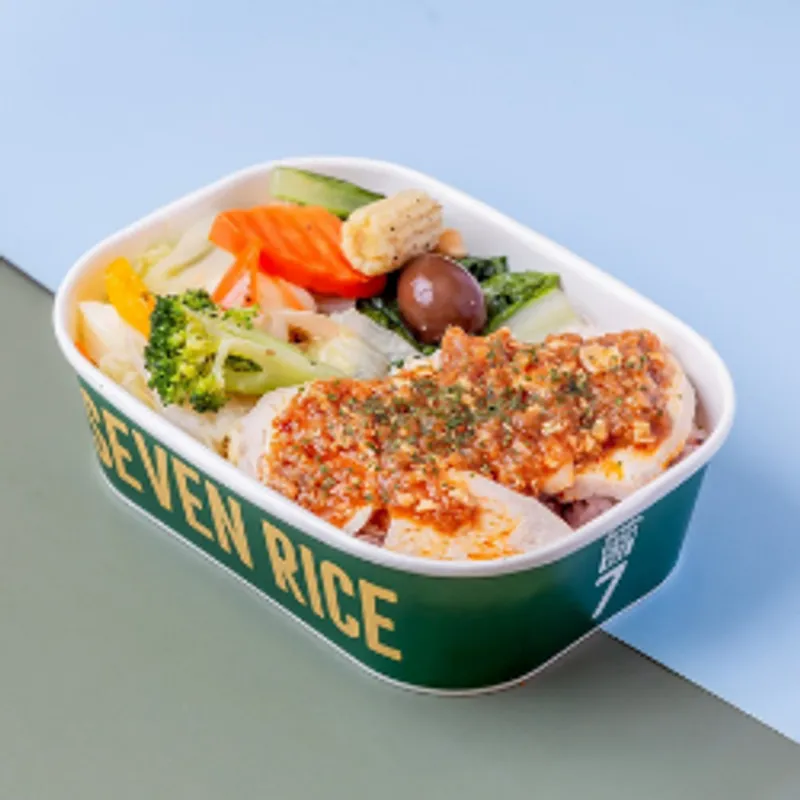 七飯SEVEN RICE仁愛店 慢火煨麻婆豆腐嫩雞胸餐盒