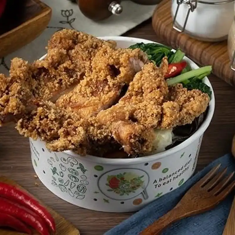 龍記港式燒臘信義店 Boneless Fried Chicken Leg Rice
