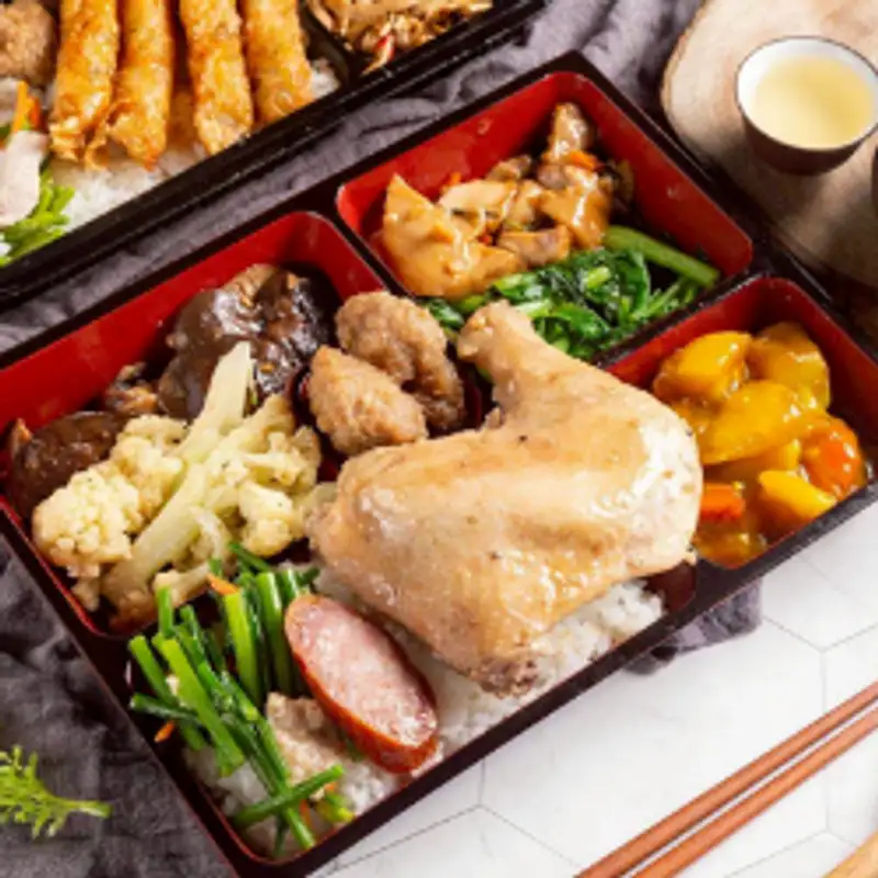 金金排骨 滷大雞腿飯