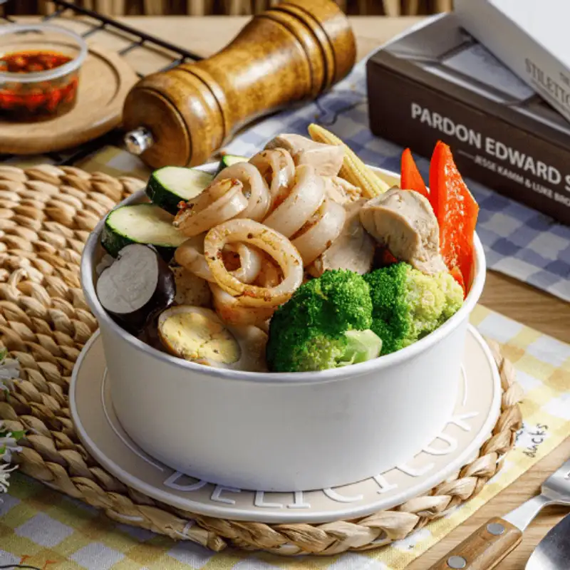 參禾食堂信義店 海陸雙拼餐盒