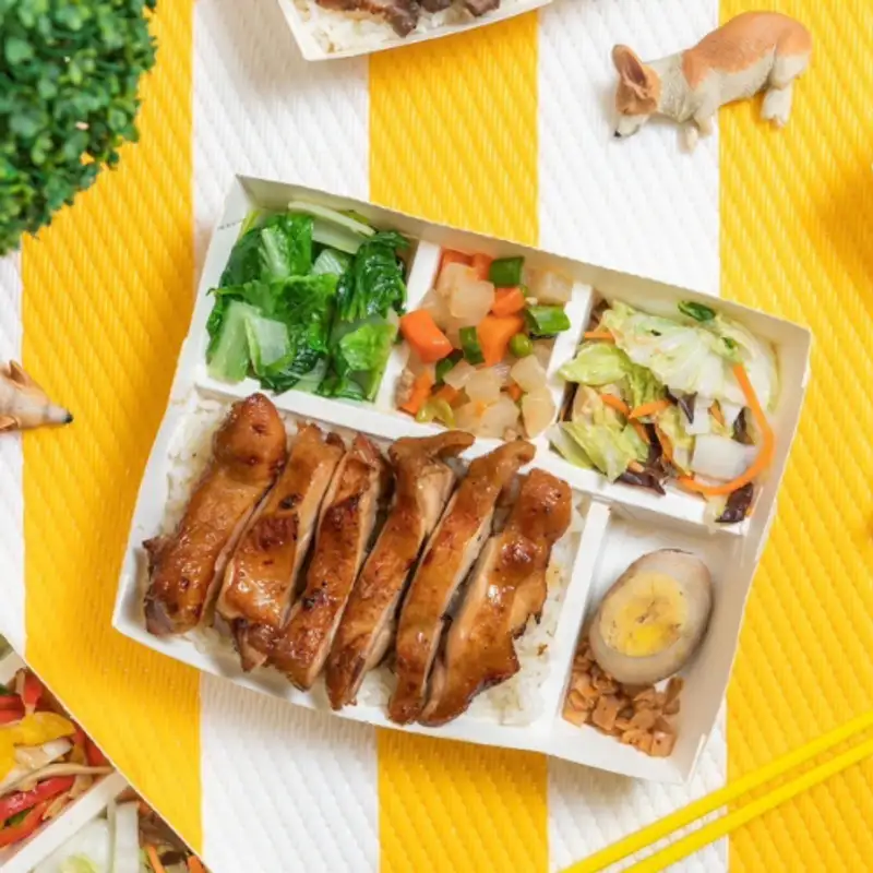 烤食煮盒民生店 招牌烤雞腿飯盒