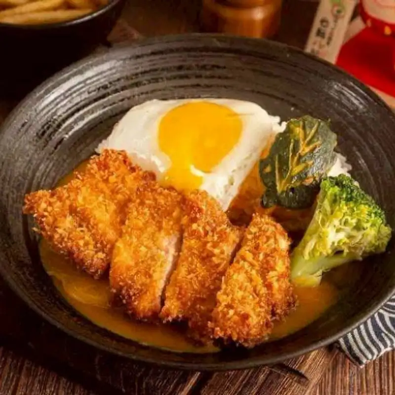 哞哞咖哩 炸豬排咖哩飯