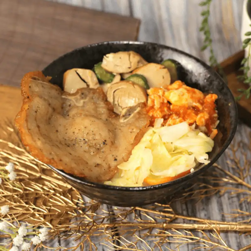 西湖雞腿王 排骨飯