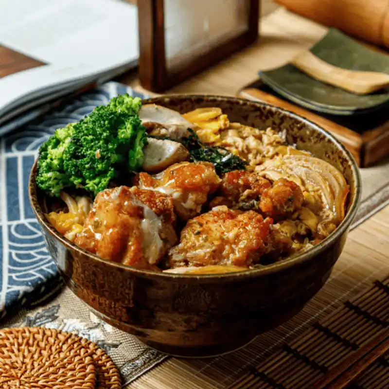 禾旬日式餐盒 唐揚雞親子丼