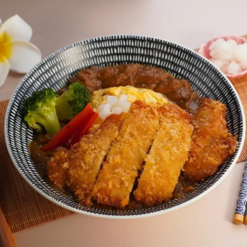巧主廚南京三民店 日式豬排歐姆蛋咖喱飯